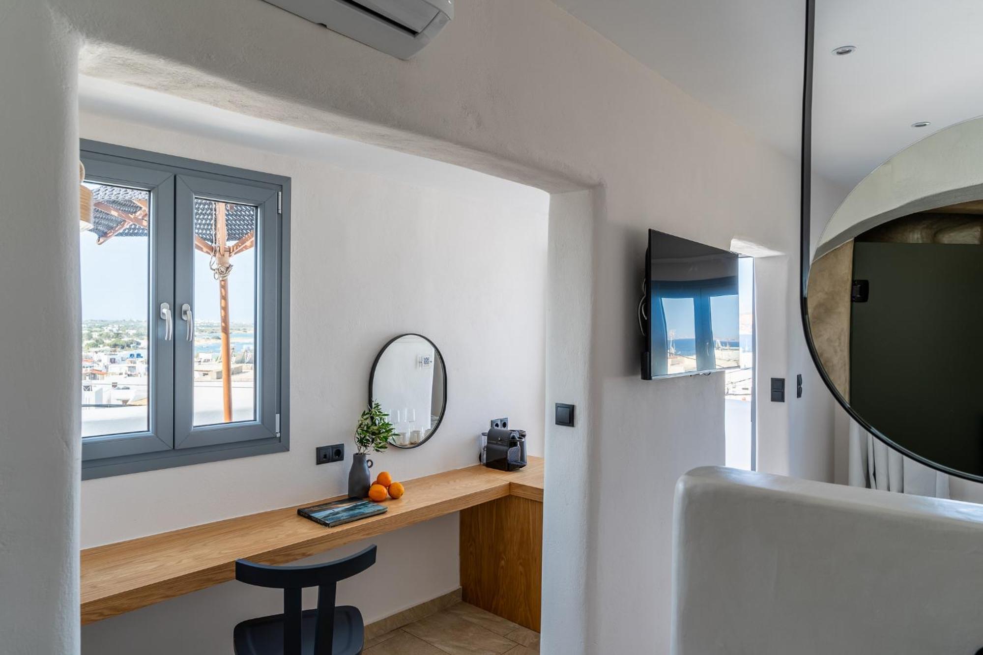 Enalios Sunset Suites Naxos City Экстерьер фото